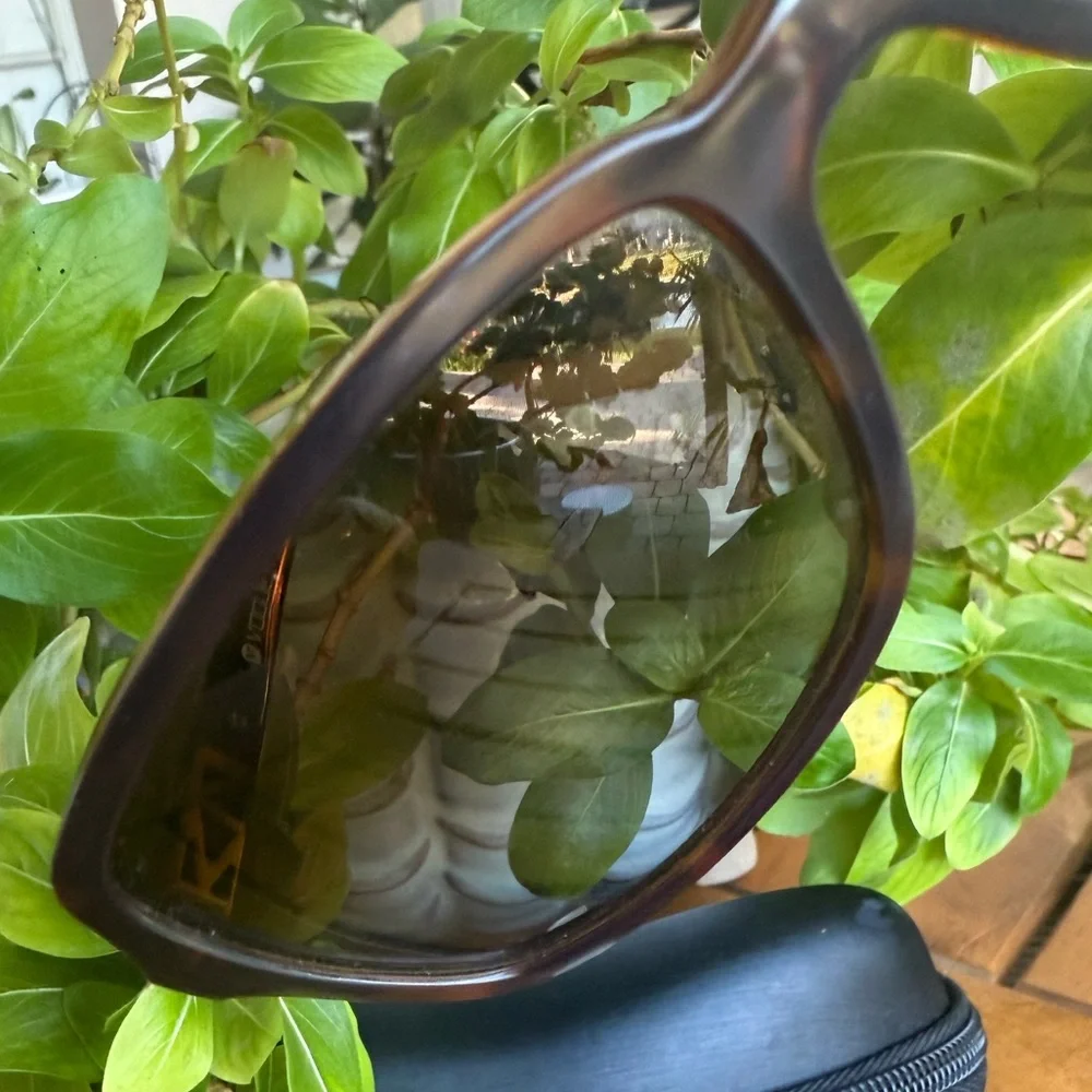 Vogue Polarized Havana Brown Sunglasses & Case ✨EUC Retail $189 - Picture 6 of 9
